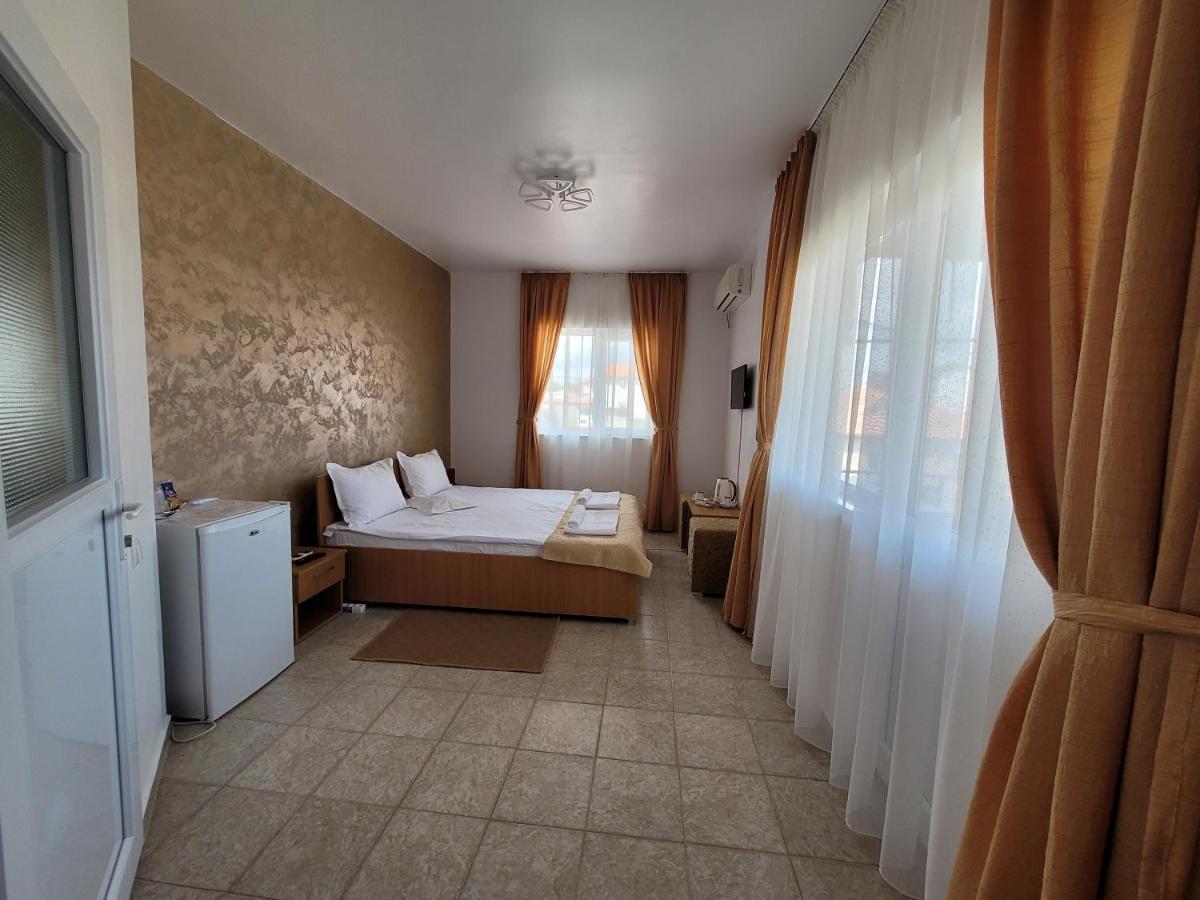 Vila Sophia Вама Веке Екстериор снимка